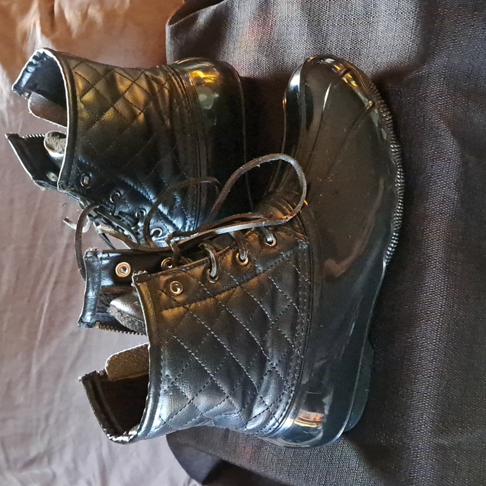 Women's Black Boots